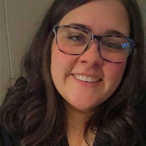 Meet your Posher, Maegan